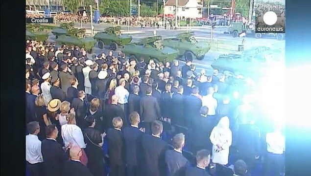 20 лет операции Буря . В Хорватии - парад, в Сербии - скорбь