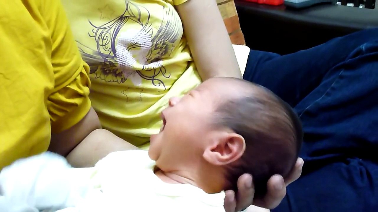 Baby crying for milk!! video Dailymotion