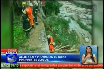 Desaparece una carretera en China por las lluvias e inundaciones