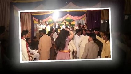 Desi Look Hot Mujra In Pakistan Mehndi 2015