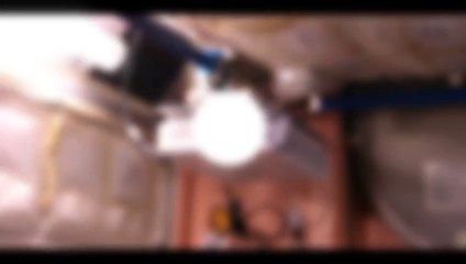 Cet astronaute fait fondre un cachet d'aspirine dans l'espace ! Le résultat est complètement imprévu !