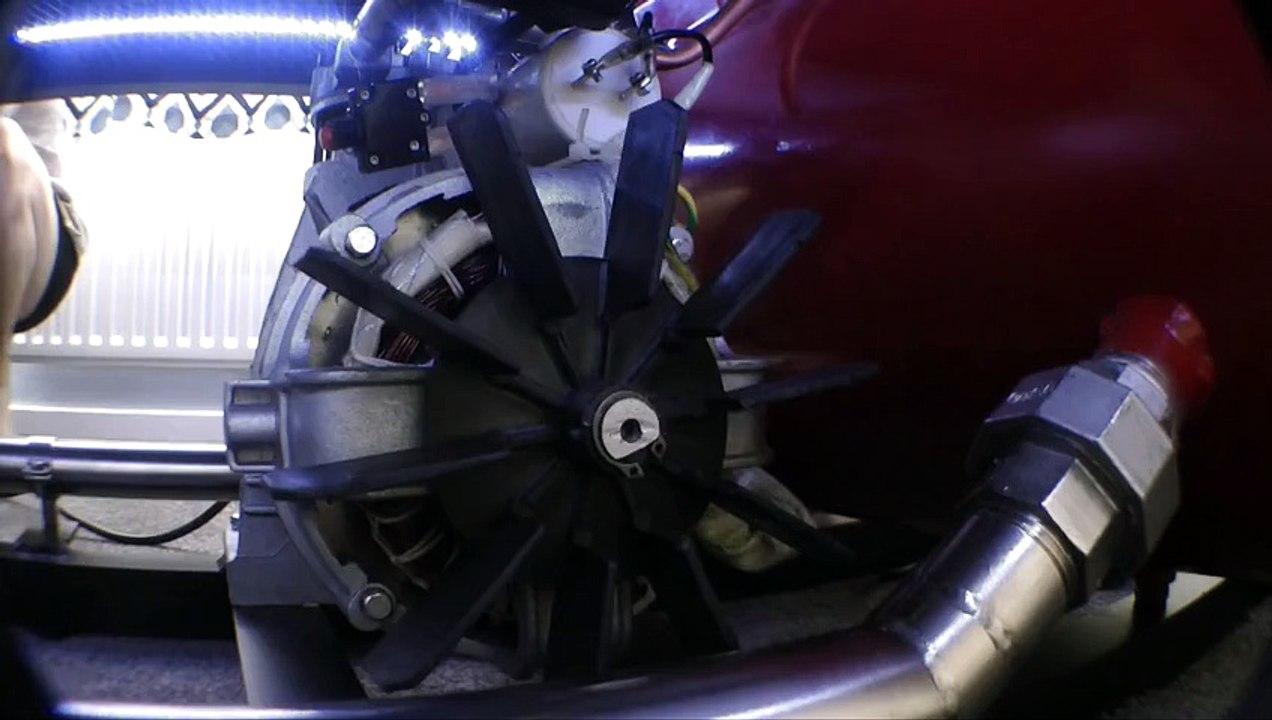 Dur dur de reveil du matin ? Ce lit catapulte va sans nul doute vous aider !