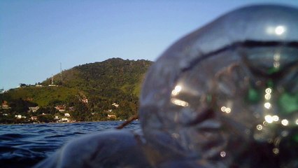 Caiaque PET Reciclado em Ubatuba, SP, Brasil, Julho, 2015, Parte (2)