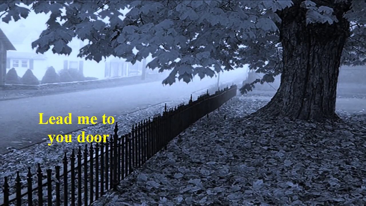 The_Beatles_-_The_Long_And_Winding_Road_[w_lyrics]