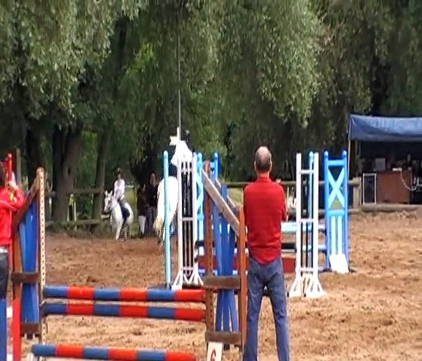 quepode a son premier concours D' obstacle