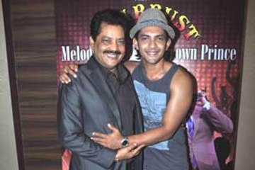 Aditya Narayan looking for a rich girl to marry