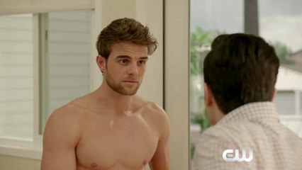 Significant Mother Don't miss season premiere with Josh Zuckerman