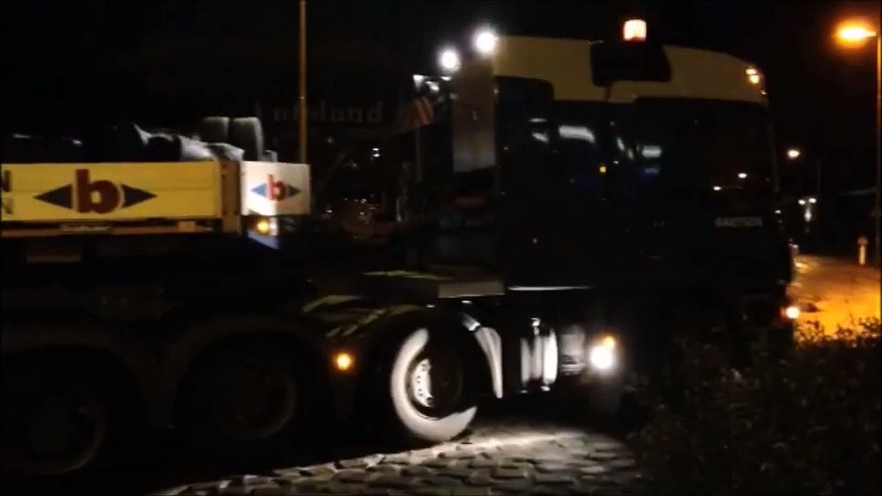 Exceptioneel transport Baetsen ASML spanten december 2013