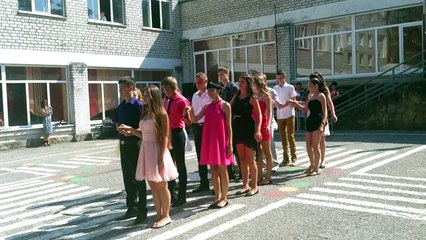 Танец 9 класса на выпускной