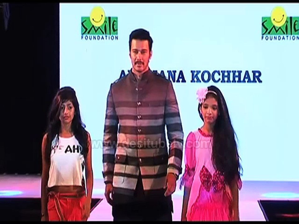 Gorgeous Yami Gautam, Ileana D'Cruz and many celebs walk the ramp for Smile Foundation