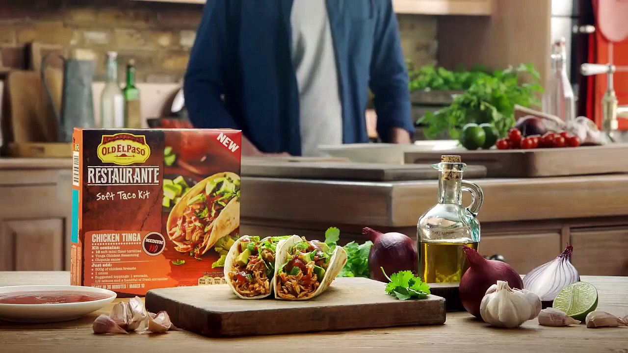 Chicken Tinga Soft Taco Recipe | Cook Like the Locals | Old El Paso