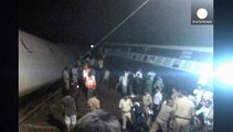 Double accident de trains en Inde à cause des inondations