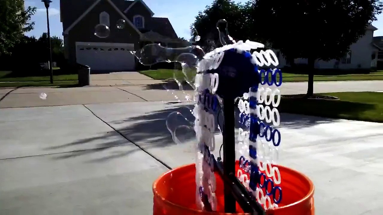 Machine à fabriquer des bulles de savon (Imprimante 3D)