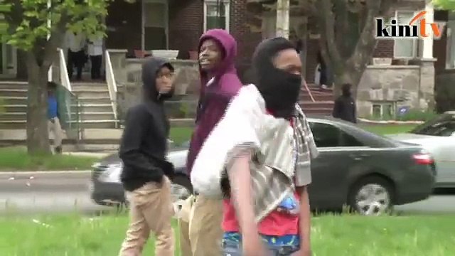 Kematian warga kulit hitam dalam tahanan polis cetus rusuhan