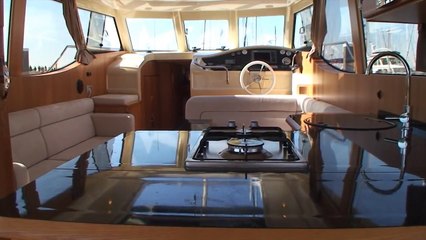 Greenline 33 hybrid for sale at House of Yachts