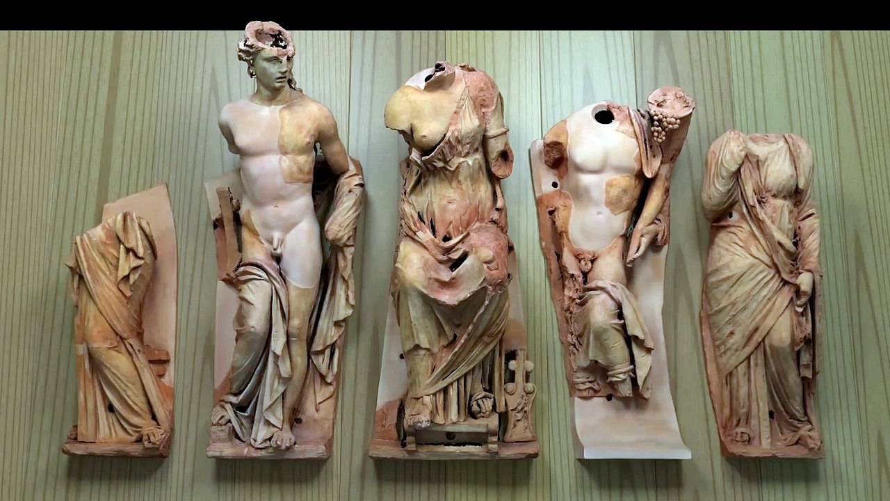 Luni Great Temple - Pediment, group A