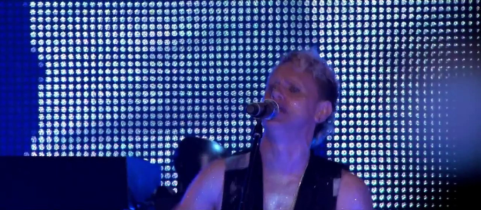 Enjoy The Silence - Depeche Mode Live in Barcelona 2009 HD Legendado