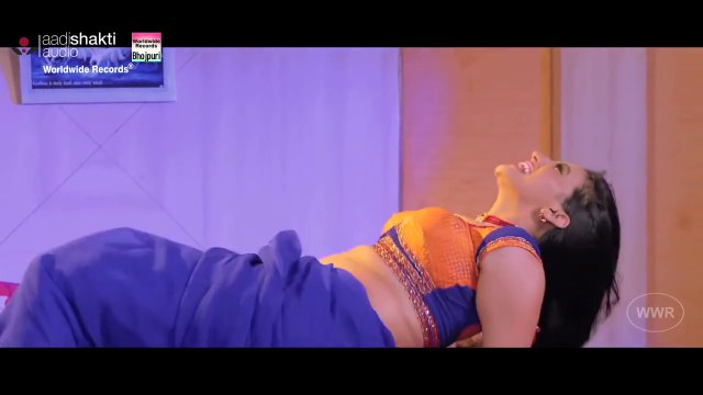 Khola Ye Rajaji Blouse Ke Batam _ HOTTEST Akshara Singh _ Pratigya 2 - Bhojpuri HOT Full Video Song
