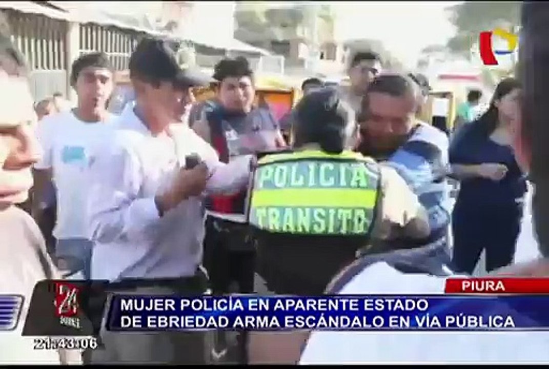 Piura: mujer policía en aparente estado de ebriedad arma escándalo en vía pública