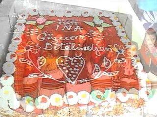 ANSAMBLI ZHURIT GRUPI I VAJZAVE NE NJE SURPRIZ NE VLOR DITLINDJA E RINA BREGAJT