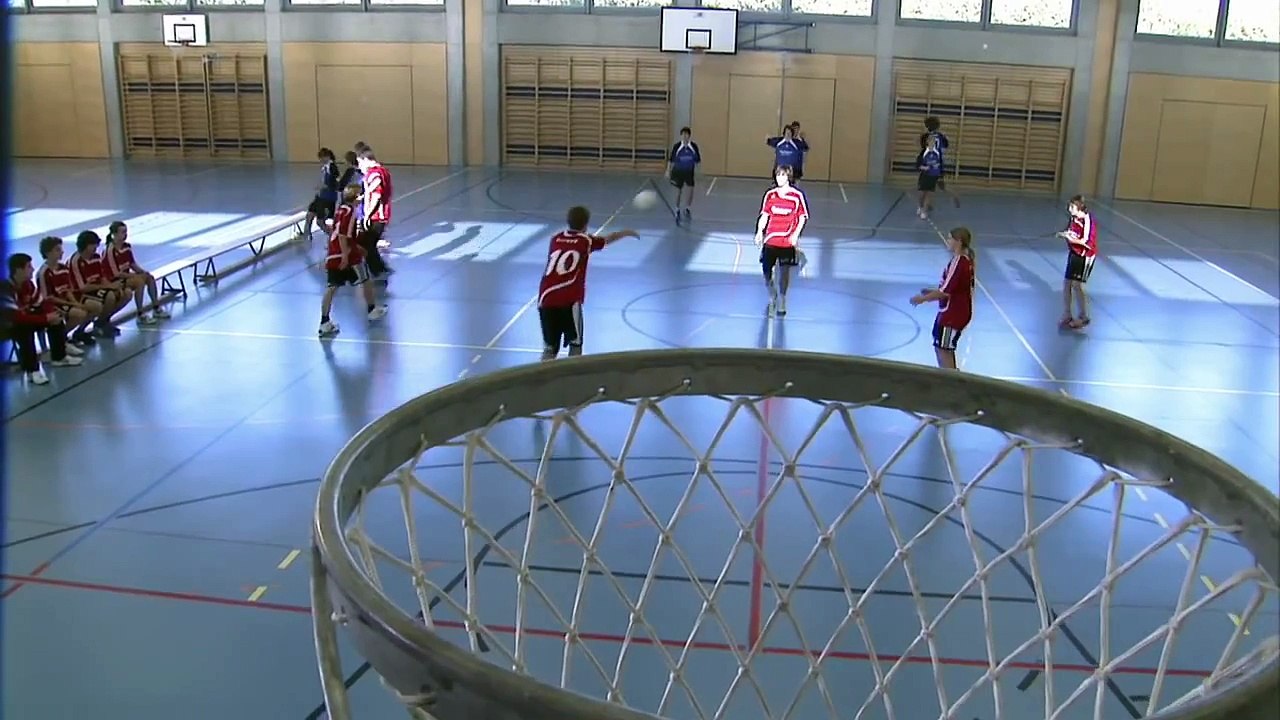 Korbball, Balle à la corbeille, netball