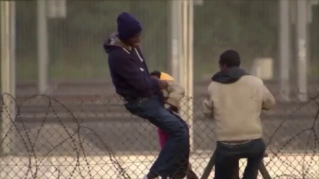 Migrants : Isra, 3 ans, symbole du drame de Calais