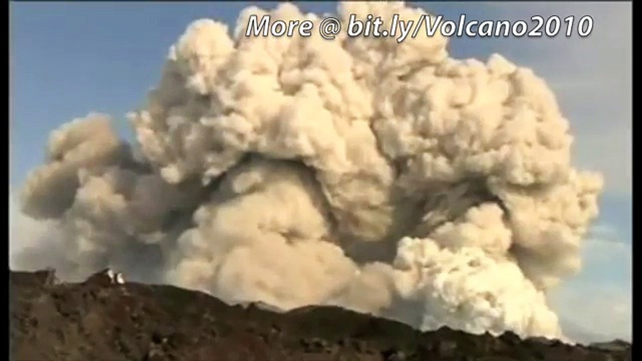Iceland Volcano Eruption 2010 April Live Footage