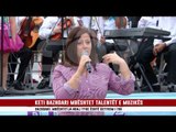 KETI BAZHDARI MBËSHTET TALENTËT E MUZIKËS