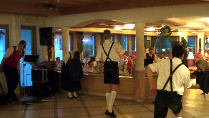 Wildschönau Schuhplattler Gruppe Sonnwendler: Traditionelle Tiroler Volkstänze erleben 🇦🇹