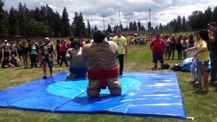 Sumo wrestling fail