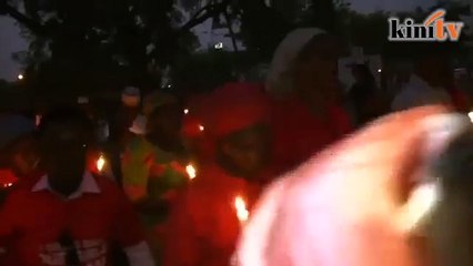 Nyalaan lilin tuntut pembebasan pelajar wanita Nigeria