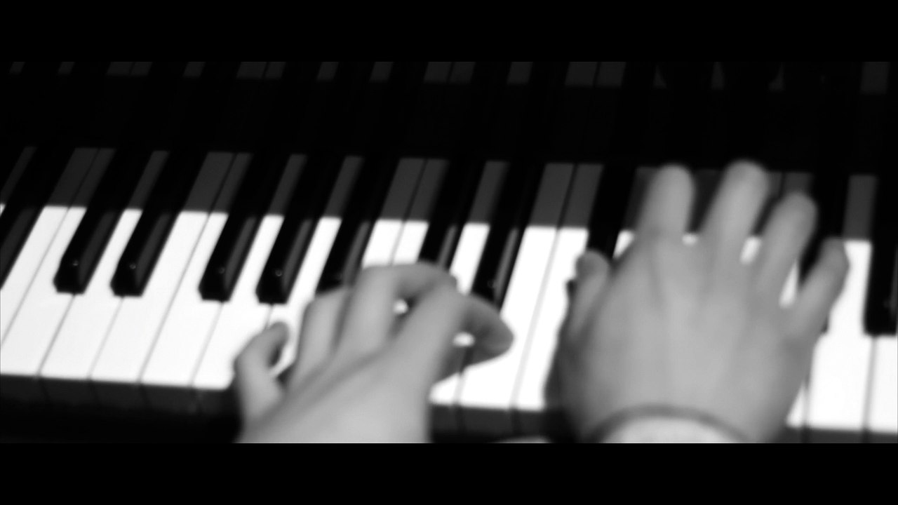 Mirrors | Coming Soon | Official Trailer (2015)