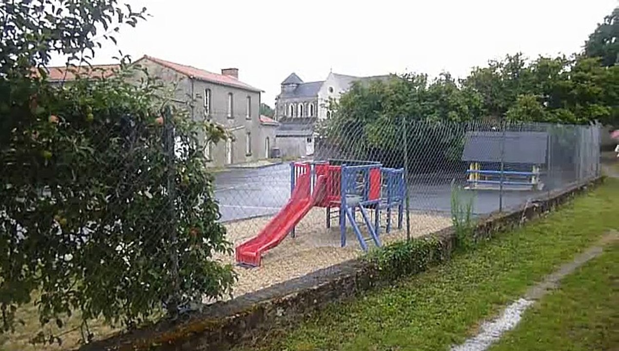 Cloches du dimanche à Montbert - 44 -