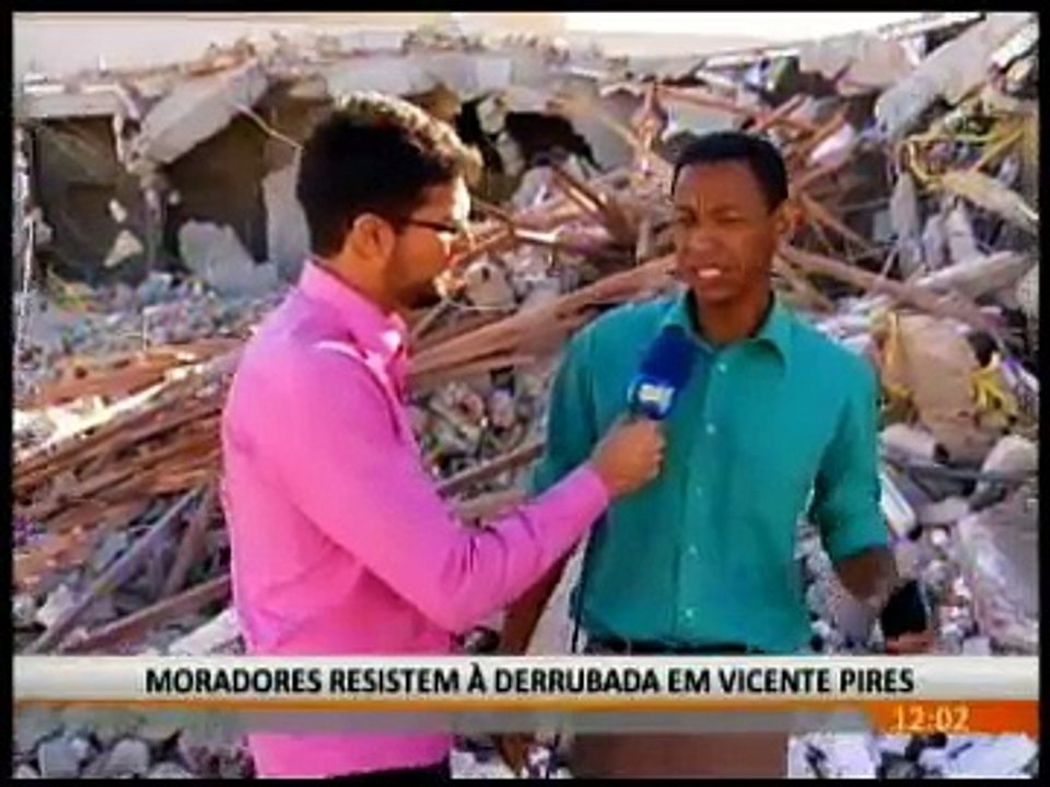 MORADORES RESISTEM À DERRUBADA EM VICENTE PIRES