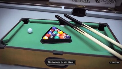 Un champion du mini billard
