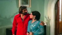 Prema Narayan & Kabir Bedi Hot Bed Scene from Nagin Movie