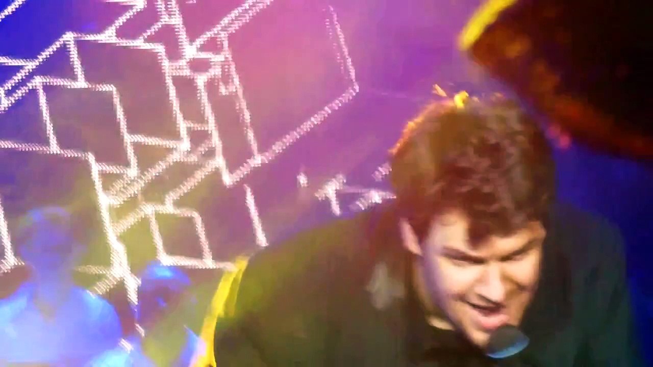 Πάνος Κιάμος - Το τσιγάρο,Τι παθαίνω και πεθαίνω,Όλα σ' αγαπάνε Live Club 22 16/02/13