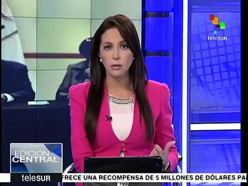 México: activistas protestan en el metro por asesinato de periodistas