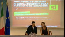 Roma - Riforma PA: Renzi e Madia in conferenza stampa (05.08.15)