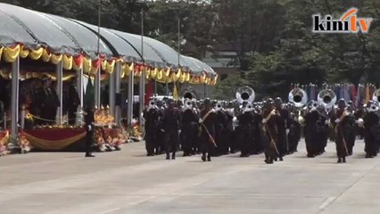 Thailand tarik undang-undang tentera
