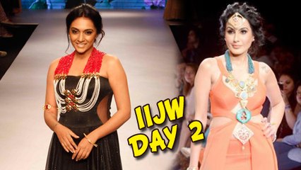 Shweta Salve, Kamya Punjabi, Anuj Sachdeva Walk the Ramp for IIJW 2015