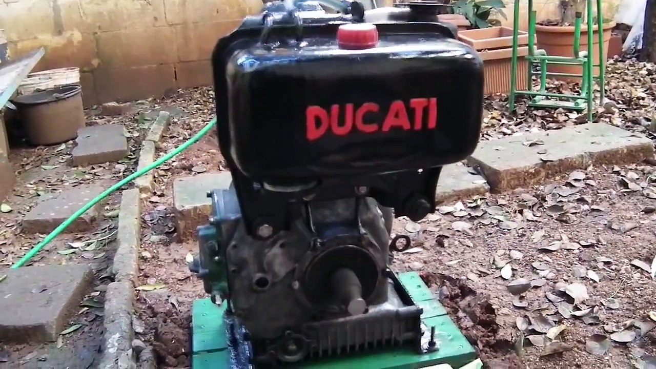DUCATI IS7 Stationary Engine