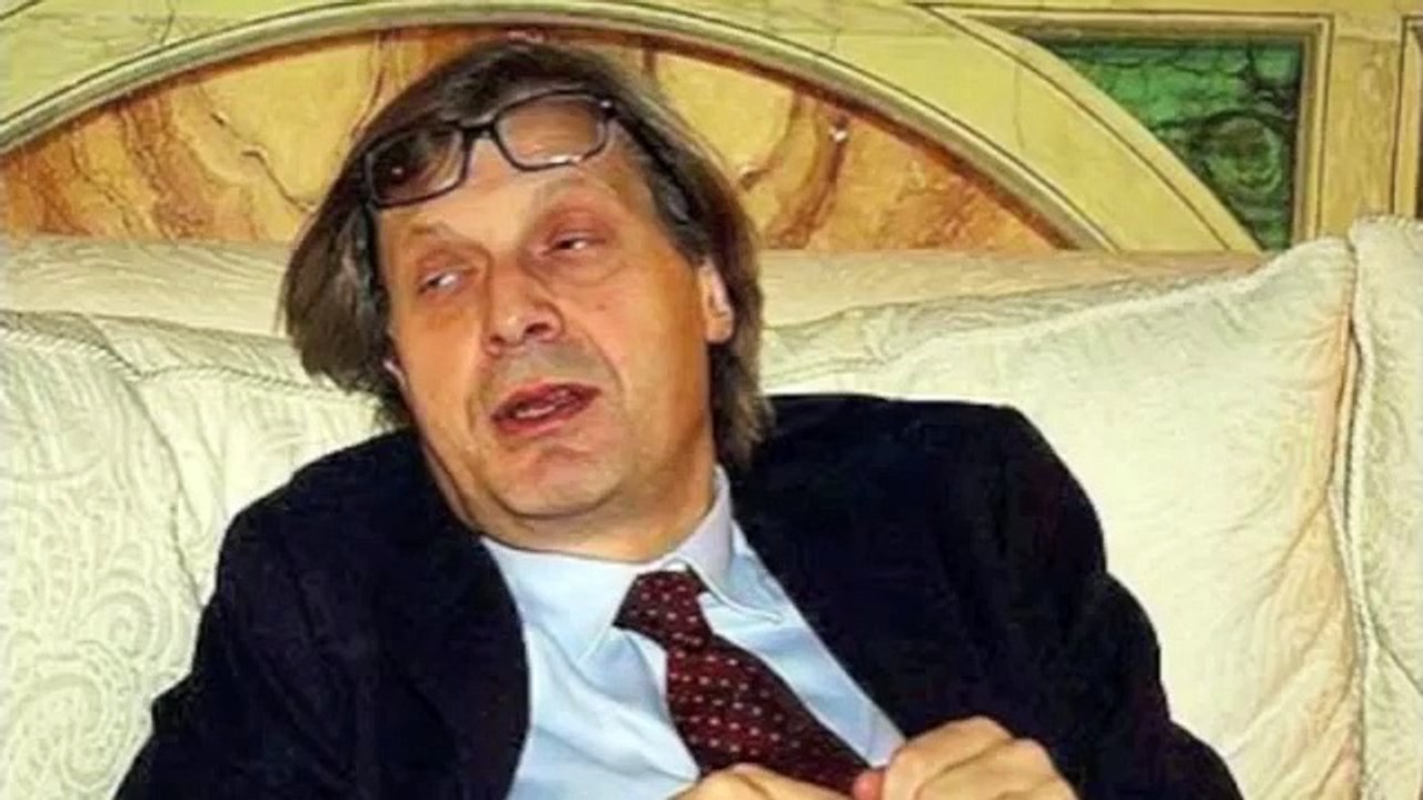 La Zanzara Radio 24 - Il moderatissimo Sgarbi commenta il caso Ruby e la prostituzione