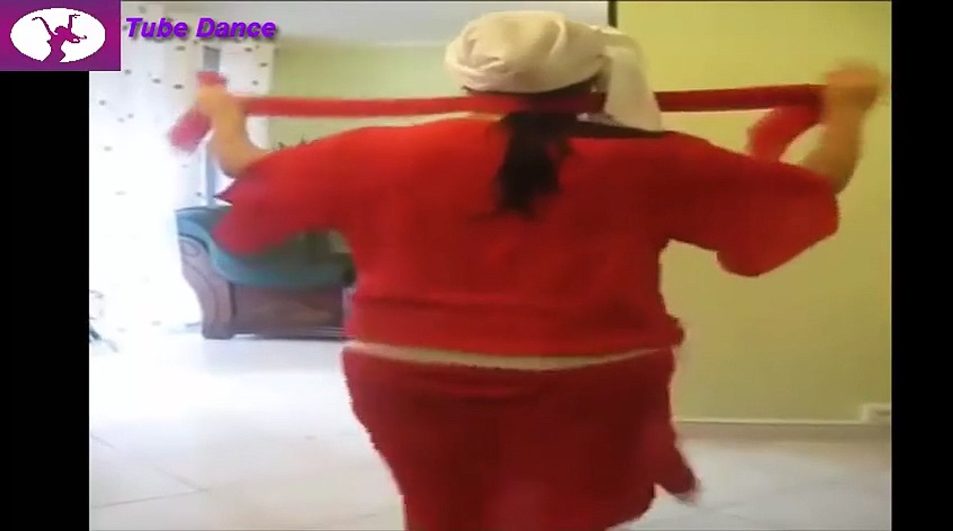 رقص لبناني بالحمام 2015رقص بيوت - Vidéo Dailymotion
