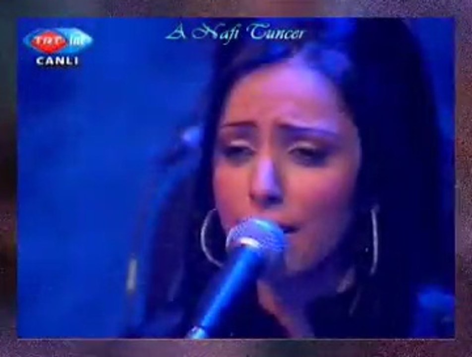 Arzu ÇELİK & TRT HALK OYUNLARI TOPLULUĞU *Eziz Dostum Mennen Küsüp İncidi*