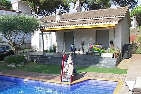 Mata a su pareja e hijos en Castelldefels y se suicida