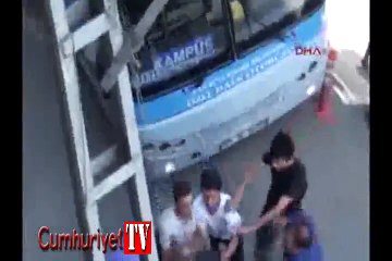 Van'da demir sopalı kavga