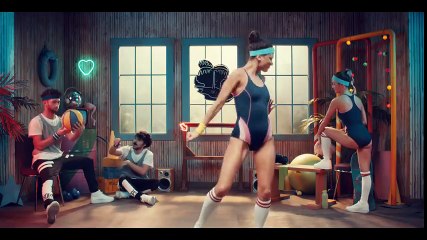 Ebru Yaşar ft. Tan - Cumartesi