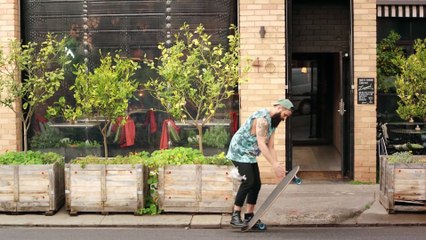 Bic : The Hipstervention - Shave the Beard. Save the World.