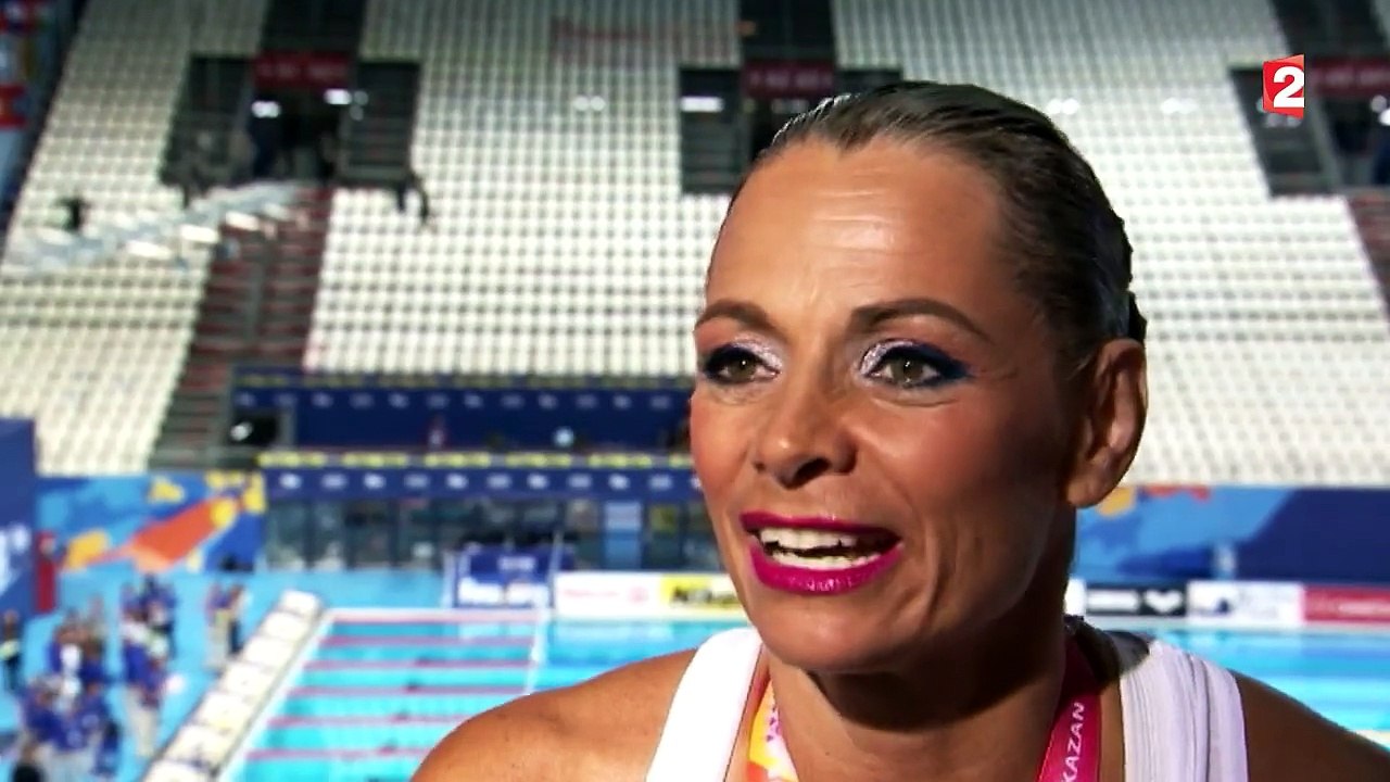 Le retour triomphal de Muriel Hermine, championne du monde vétérans de natation synchronisée